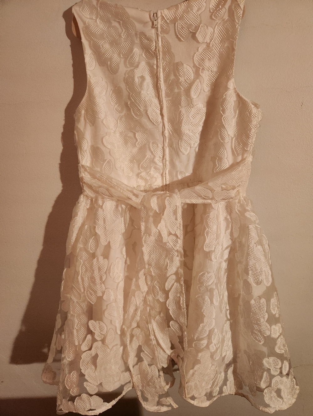 White Floral Lace Girls Formal Dress w/Rosette Waist, Size 14, EPreLC - Picture 5 of 5